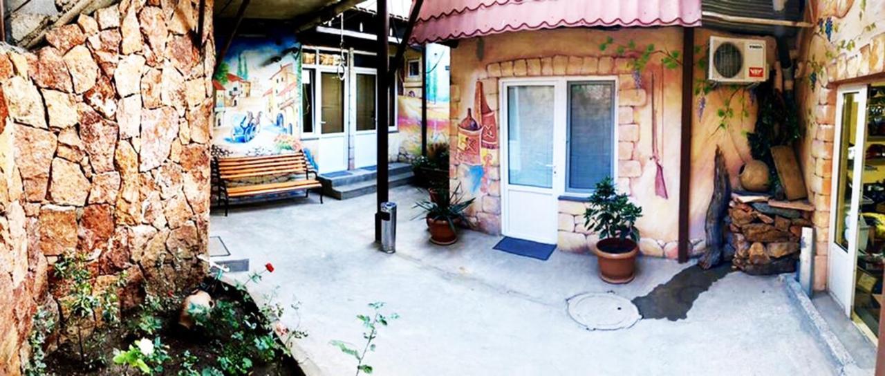 Dom Hostel & Tours Ereván Exterior foto